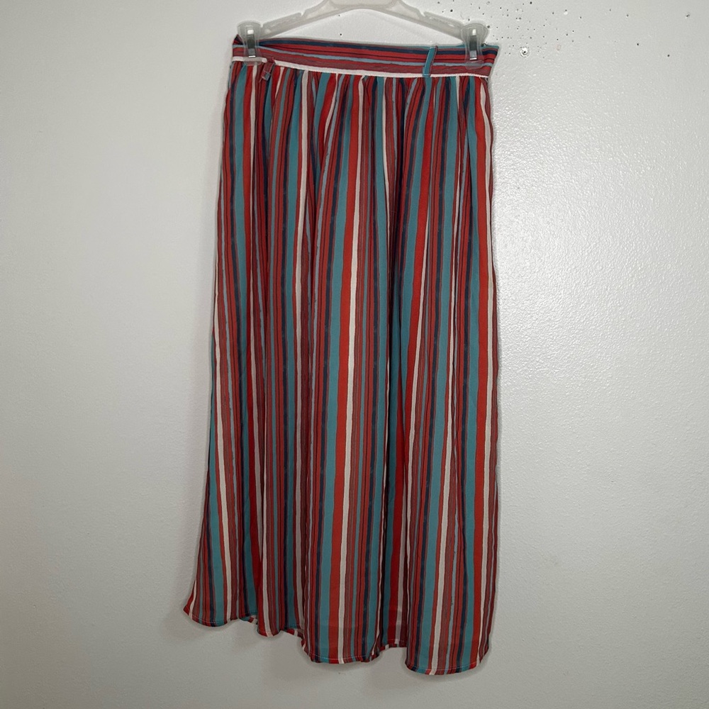 Mod cloth midi length striped skirt